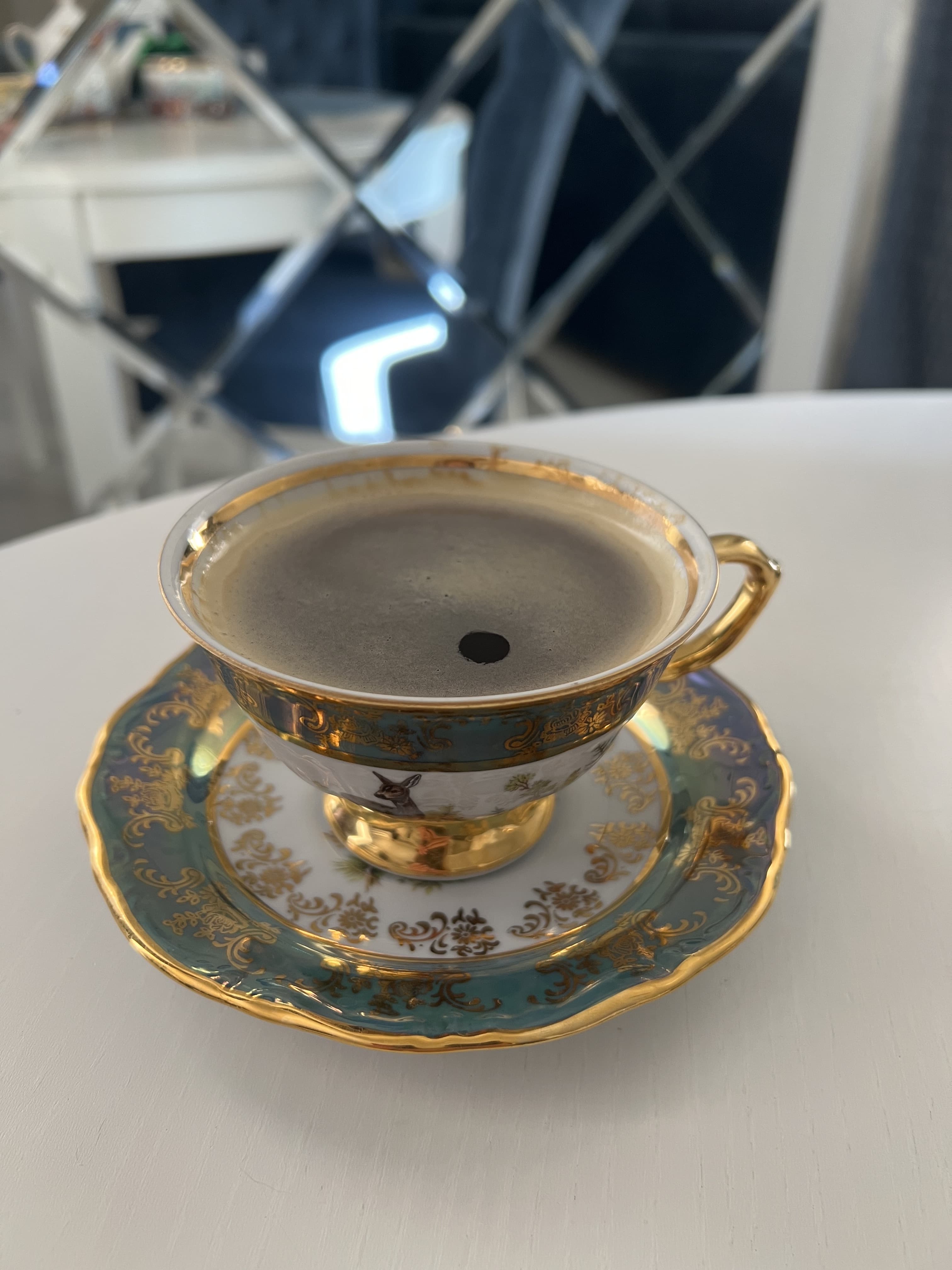 Золотой фарфор с кофе УШАКОФФ